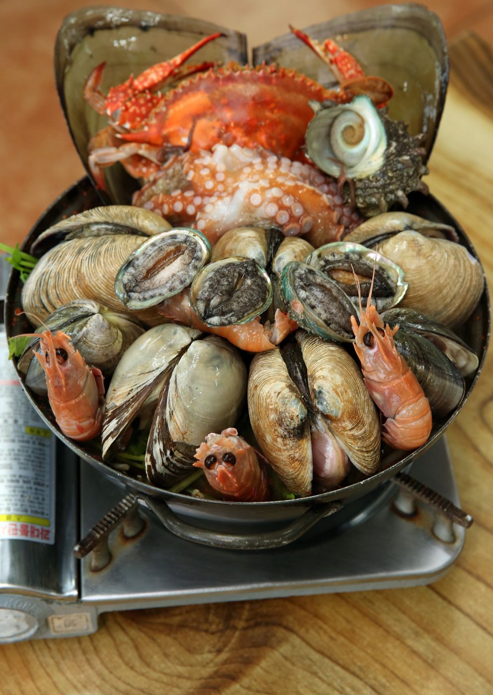 Haemul Tang (Spicy Seafood Hot Pot)