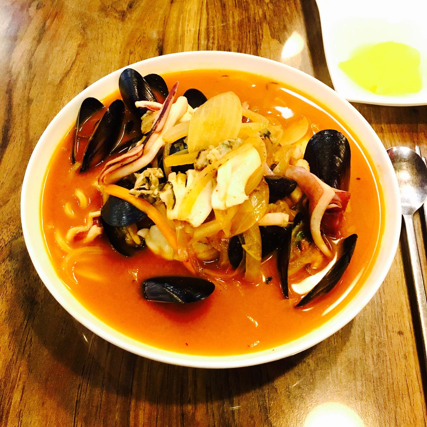 Jjamppong (Spicy Seafood Noodle Soup)
