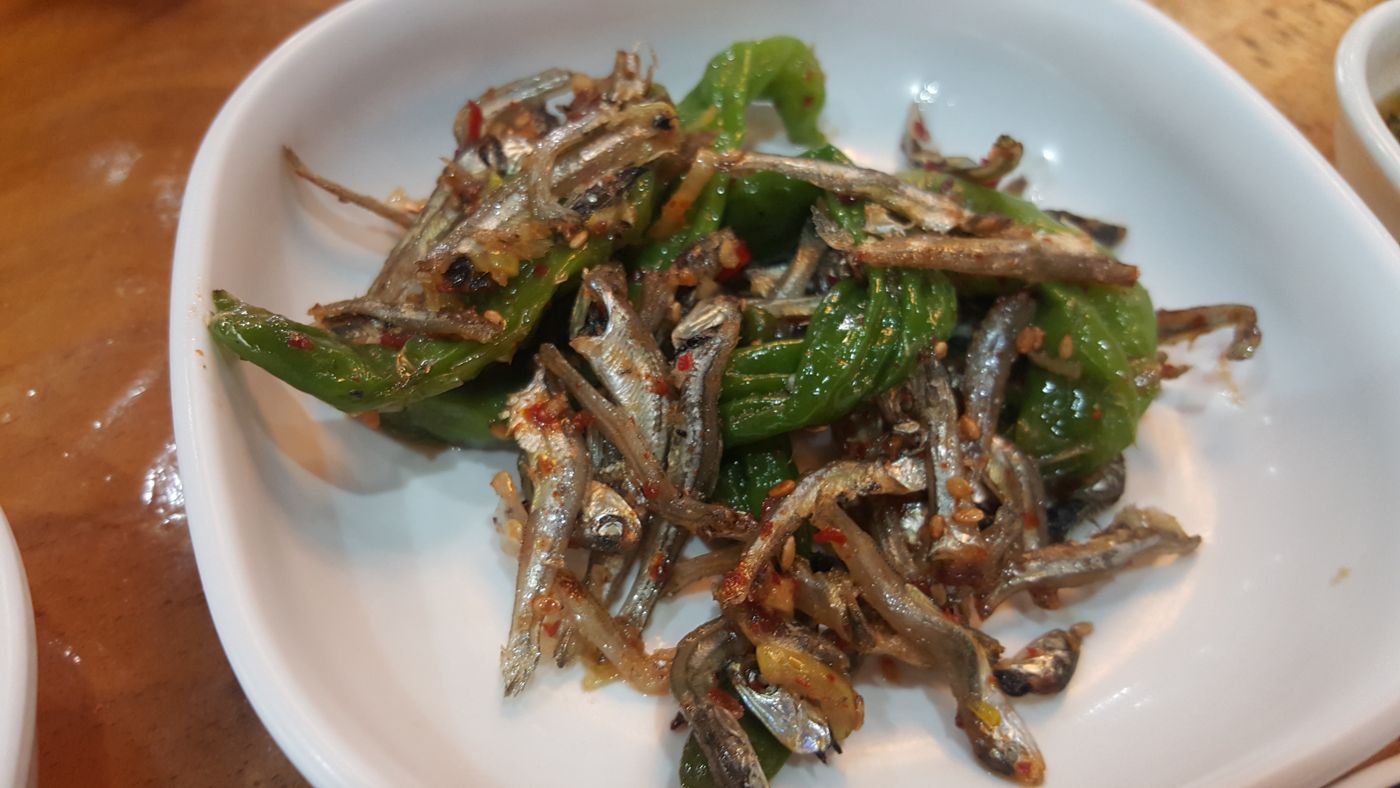 Kkwarigochu Myeolchi Bokkeum (Shishito Peppers with Anchovies)