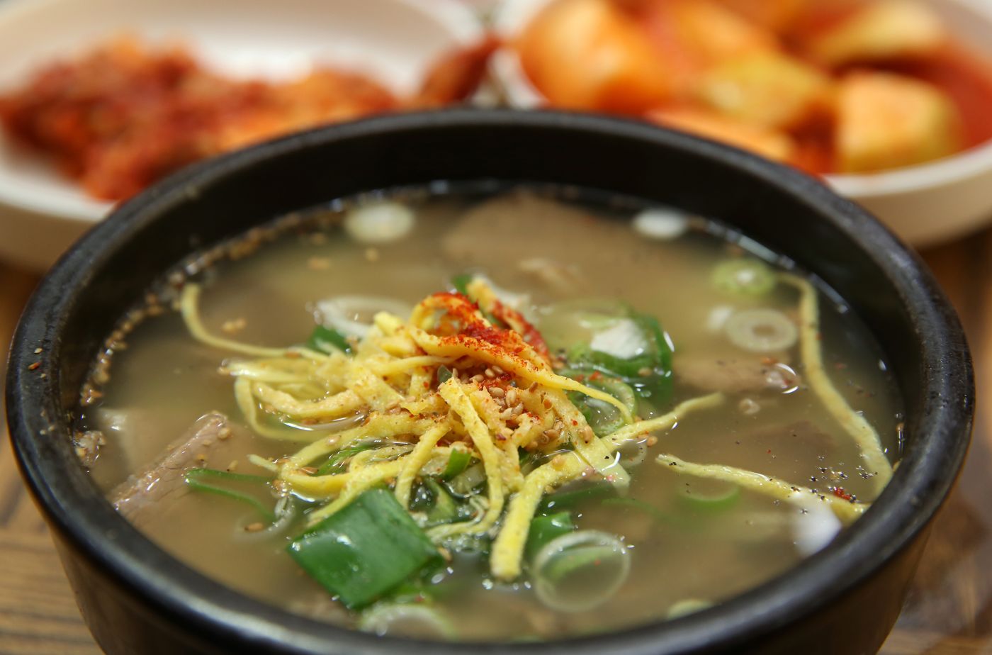 Naju Gomtang (Naju Clear Beef Soup)